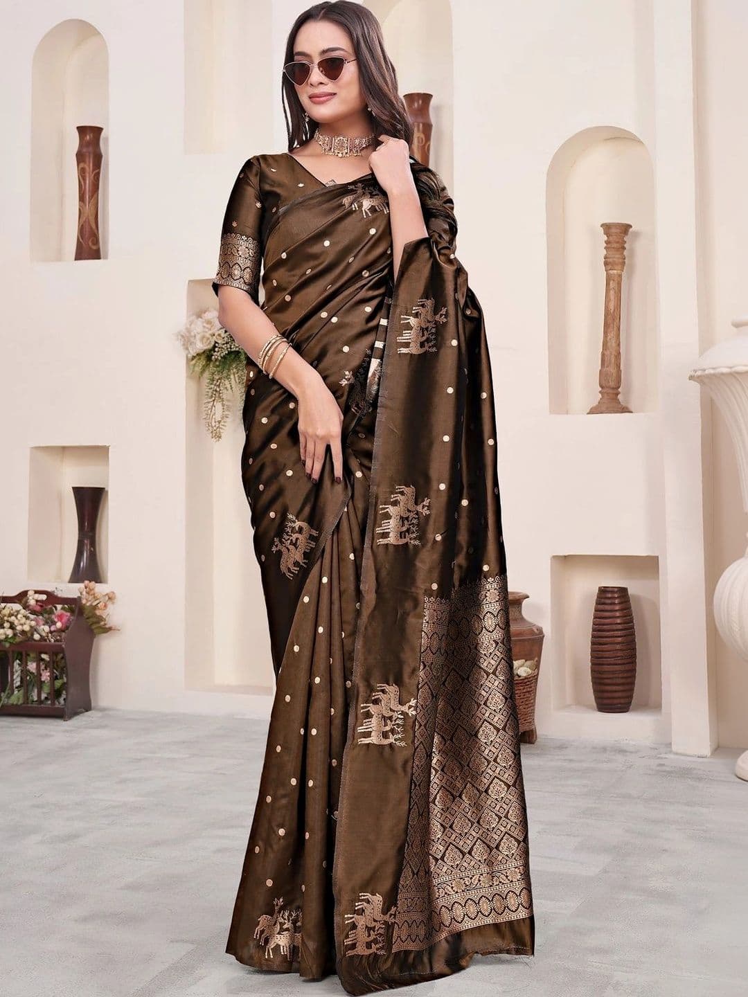 KALINI Woven Design Zari Silk Blend Saree thumbnail 6