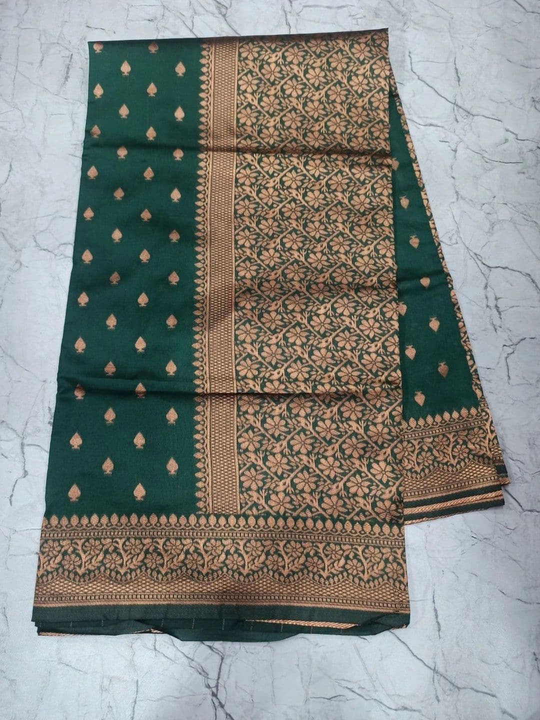 MARUTI VASTRAM Woven Design Zari Art Silk Banarasi Saree thumbnail 5