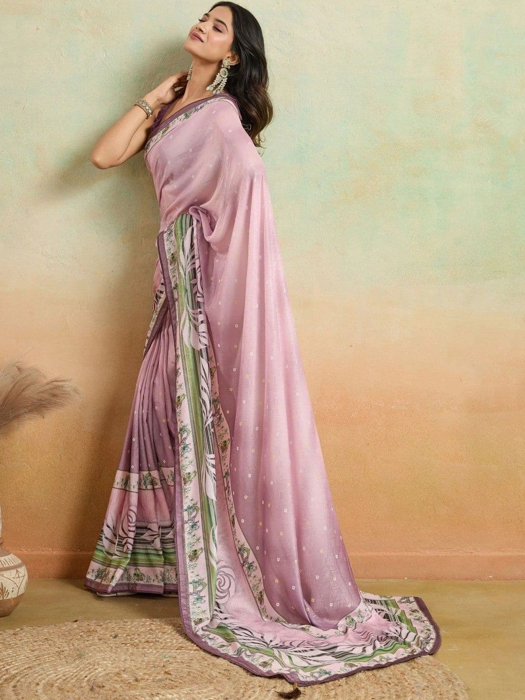 Mitera Floral Pure Crepe Saree thumbnail 2