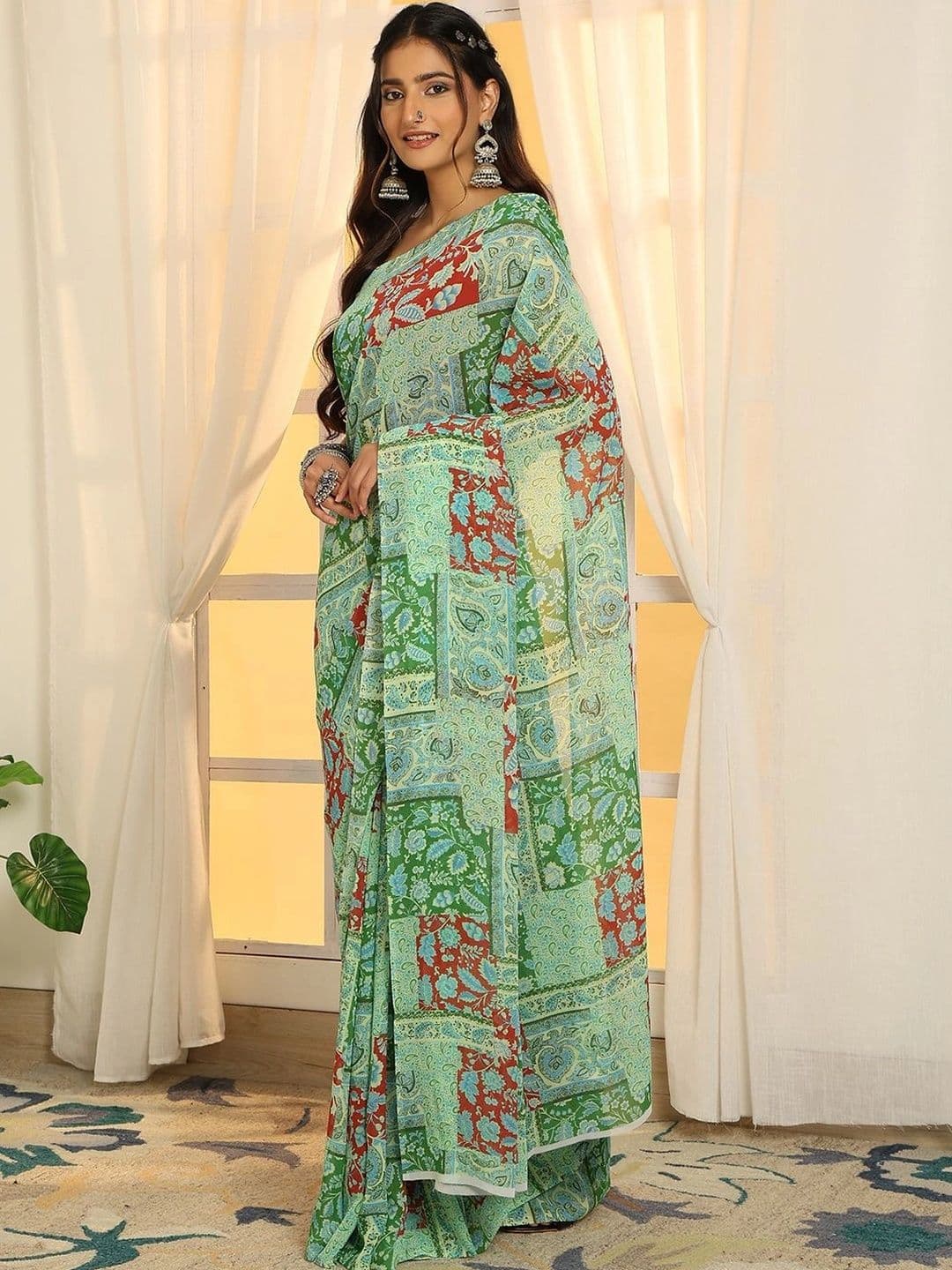 Garden Vareli Paisley Poly Georgette Saree thumbnail 5