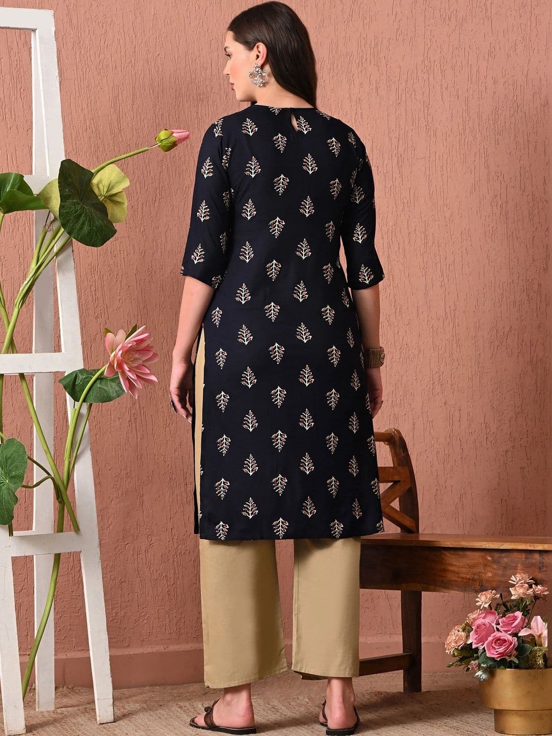 Sangria Women Ethnic Motifs Printed Kurta thumbnail 7