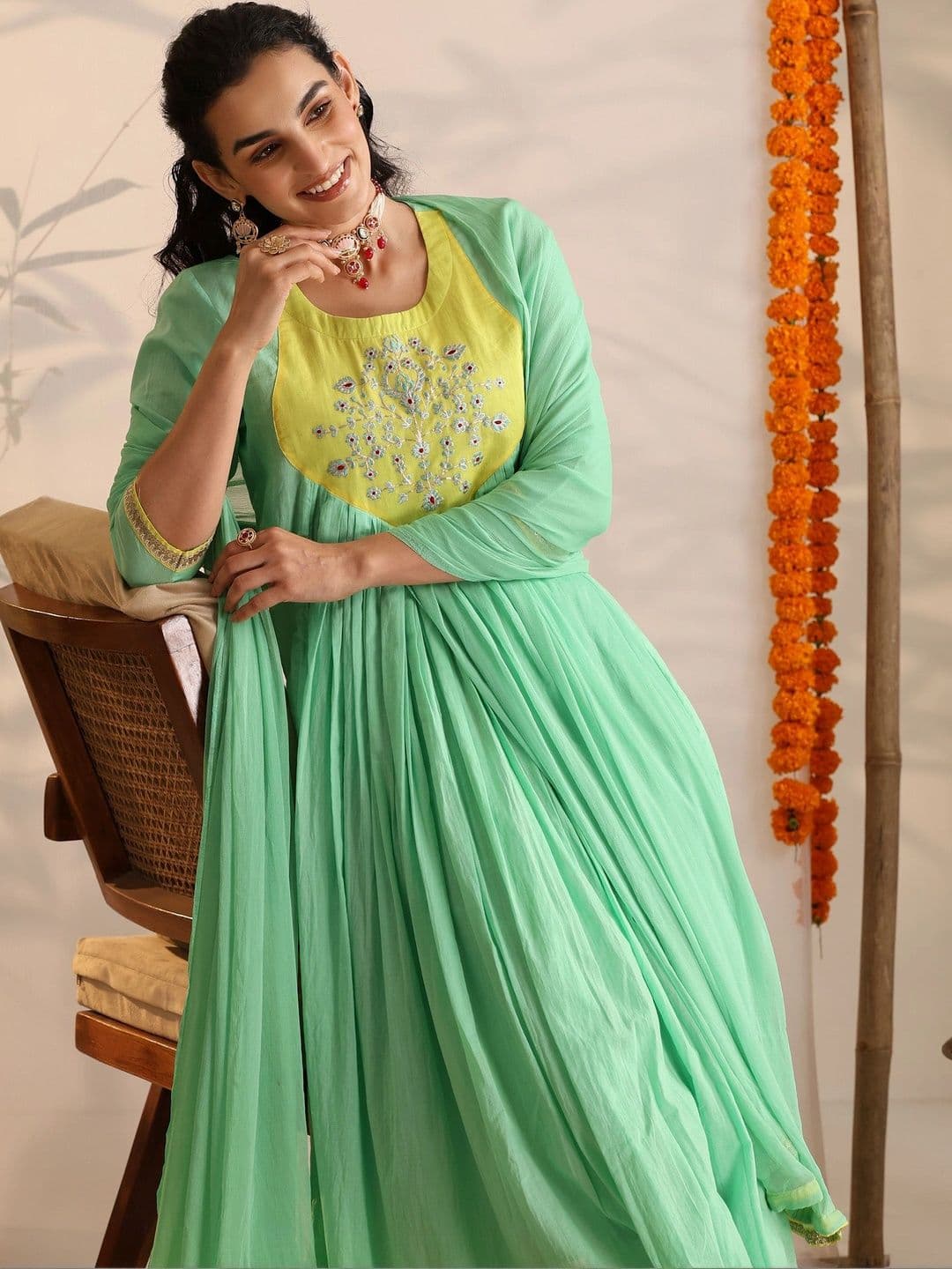 Khushal K Women Ethnic Motifs Embroidered Empire Thread Work Pure Cotton Kurta with Trousers & With Dupatta thumbnail 5