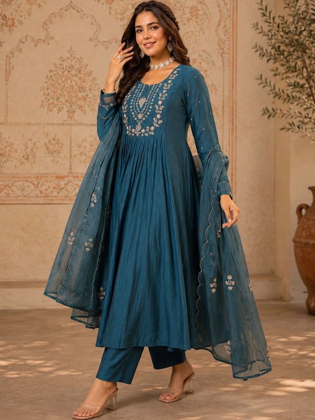 Sangria Women Ethnic Motifs Embroidered Empire Thread Work Chanderi Silk Kurta with Trousers & With Dupatta thumbnail 6