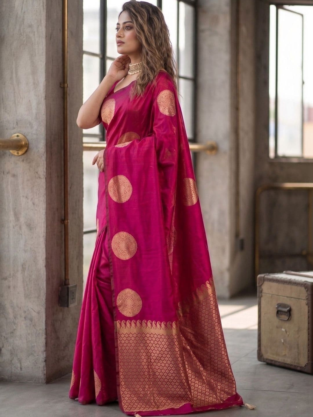 MITAL ENTERPRISE Woven Design Zari Art Silk Saree thumbnail 4