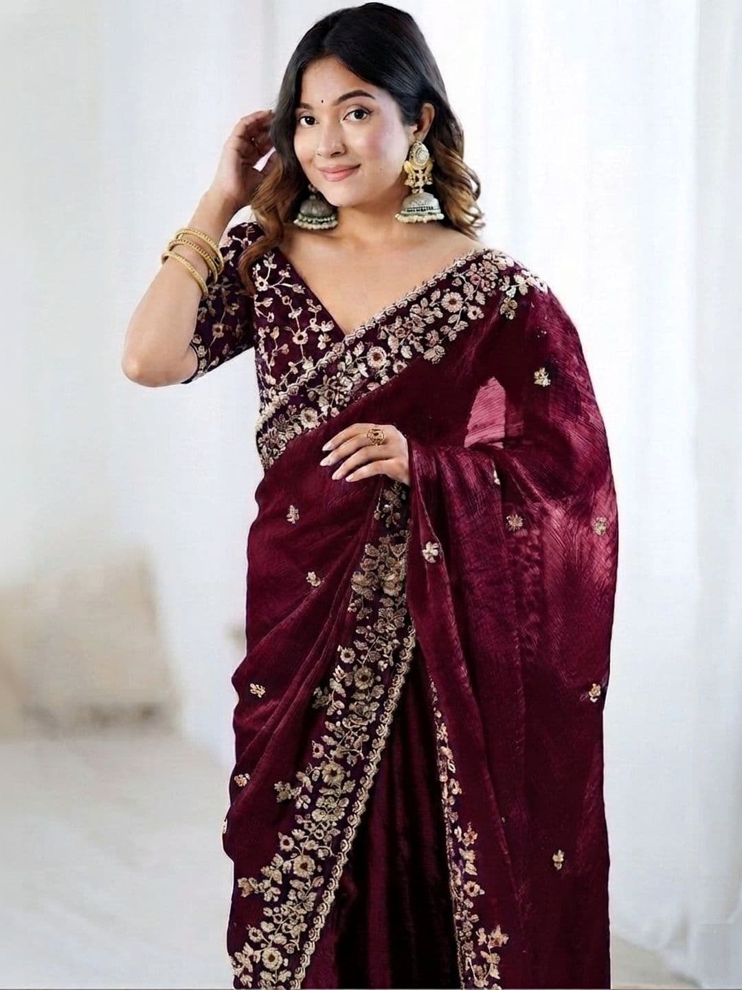 DIVASTRI Floral Embroidered Art Silk Heavy Work Saree thumbnail 3