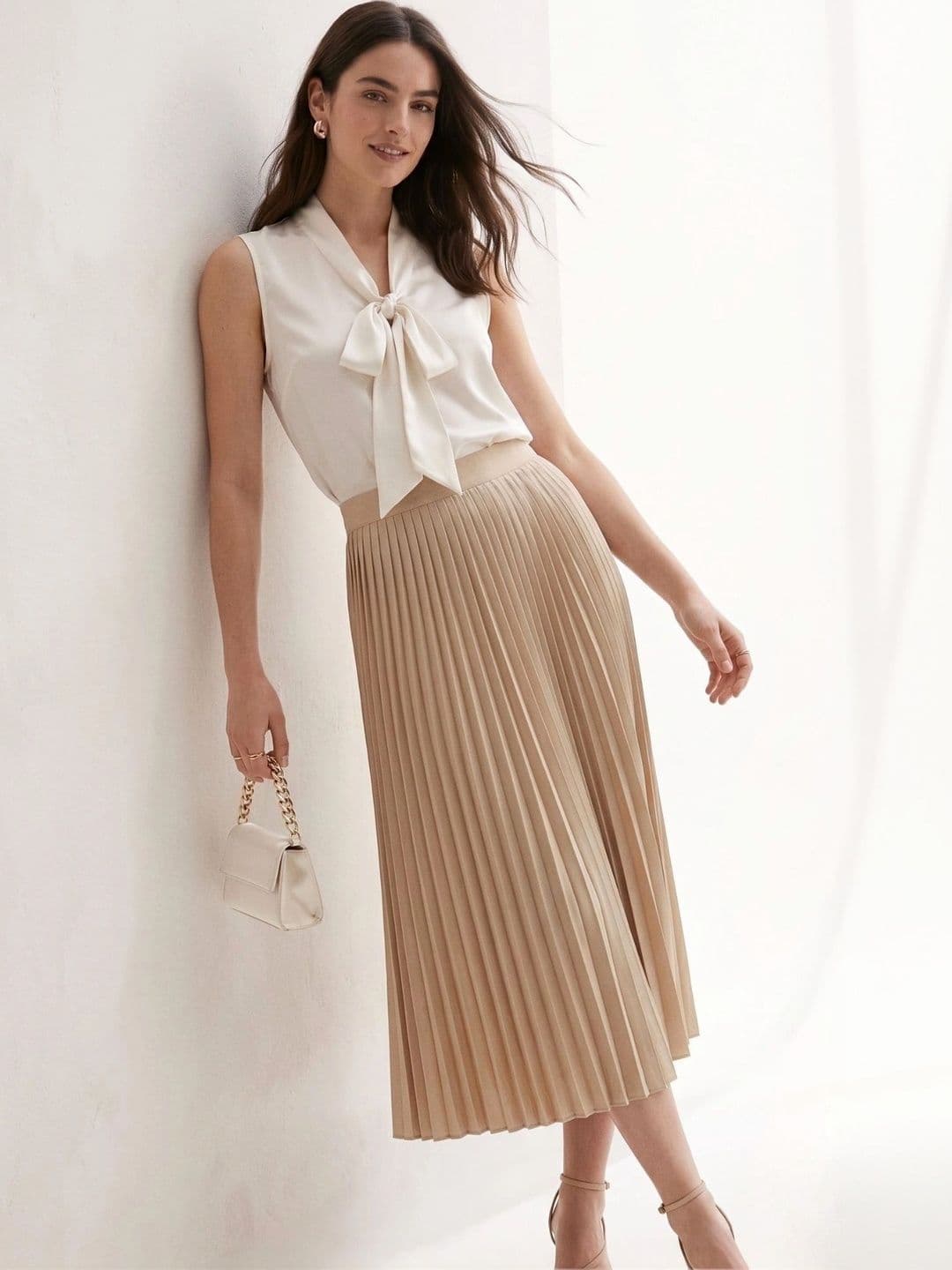 Outzidr Women Accordion Pleated Midi A-Line Skirt thumbnail 3