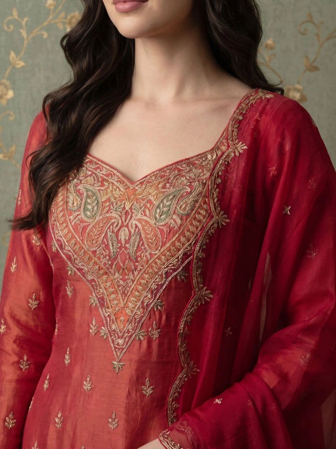 Sangria Women Ethnic Motifs Embroidered Regular Thread Work Kurta with Sharara & With Dupatta thumbnail 2