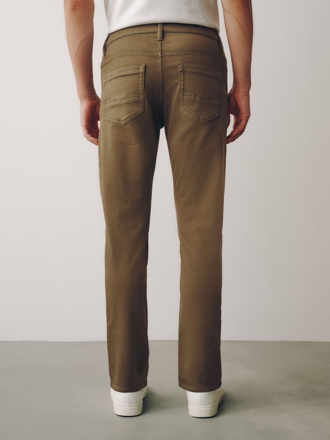 NEXT Men Slim Fit Mid-Rise Stretchable Jeans thumbnail 4