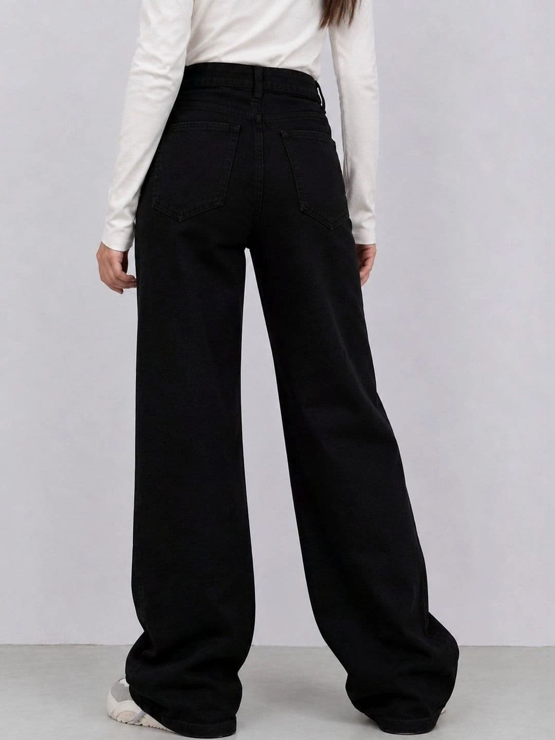 The Roadster Lifestyle Co Women No Fade Clean Look Relaxed Fit Jeans thumbnail 4