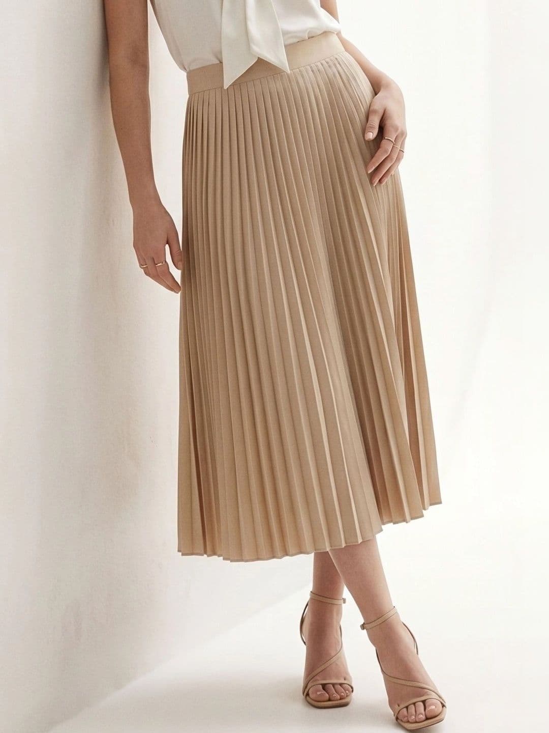 Outzidr Women Accordion Pleated Midi A-Line Skirt thumbnail 6