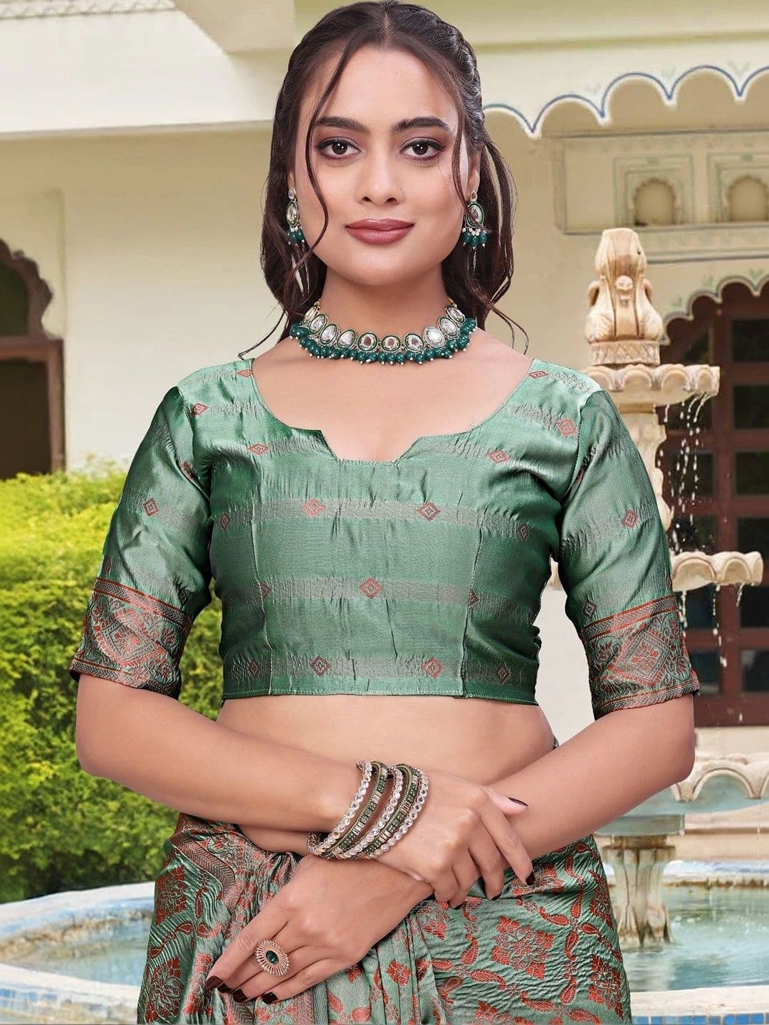 KALINI Floral Zari Silk Blend Saree thumbnail 5