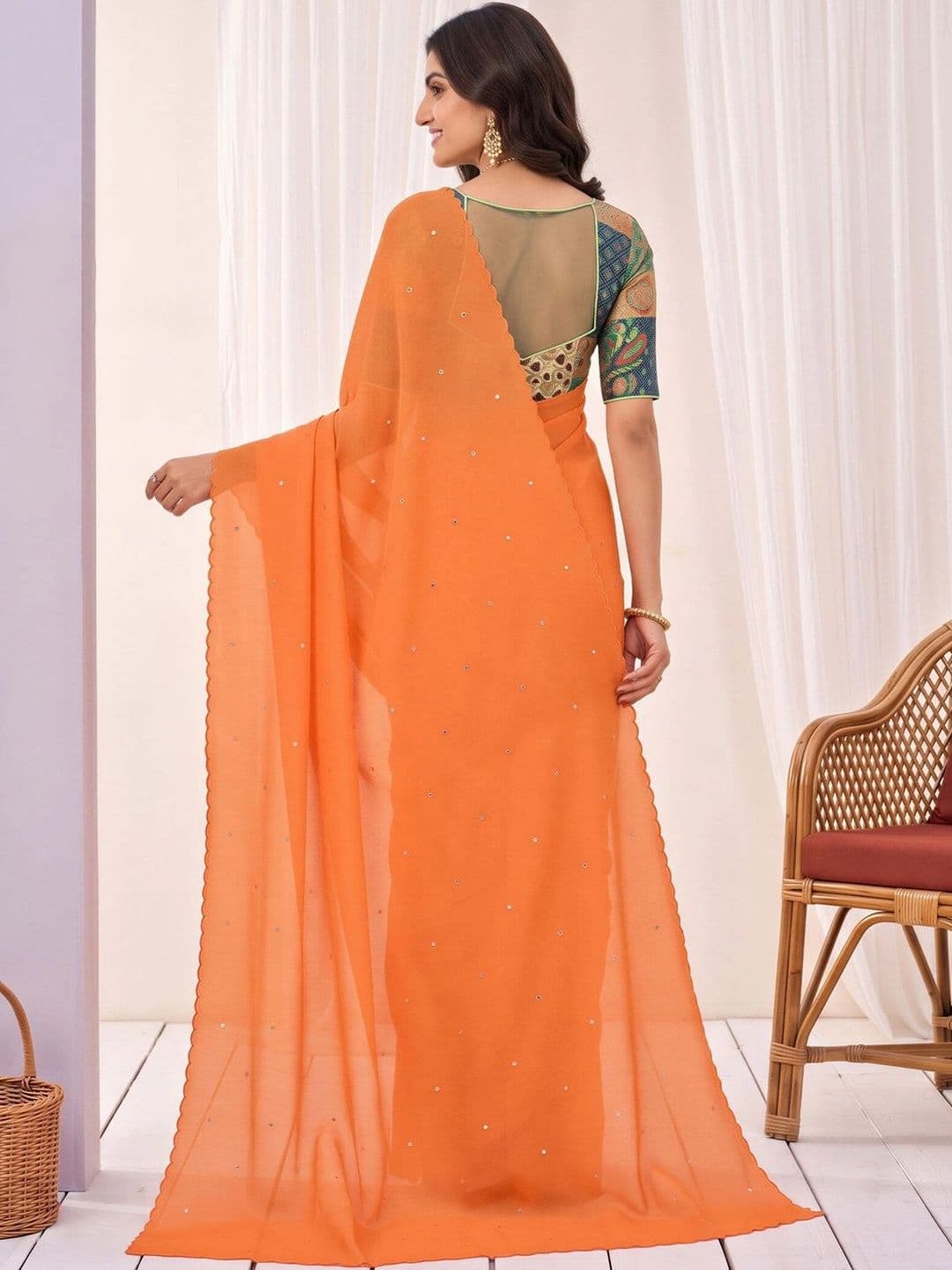 Anouk Floral Designer Saree thumbnail 5