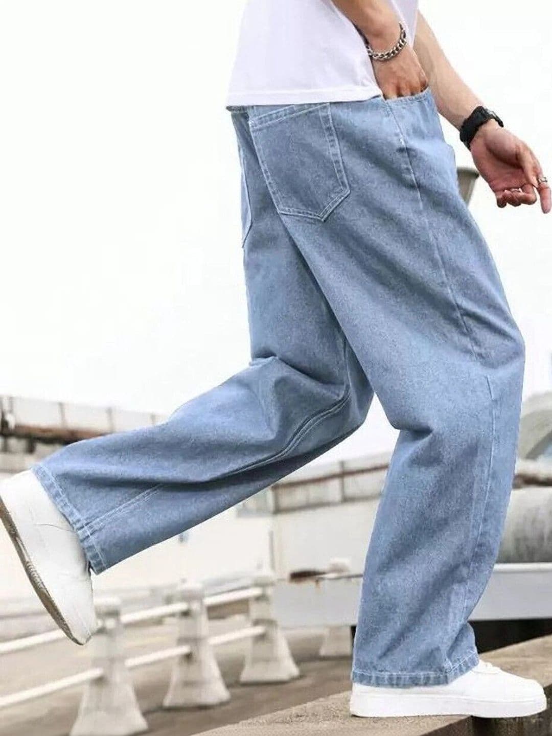 UNIFAV FASHION Men Boyfriend Fit Mid-Rise Jeans thumbnail 2