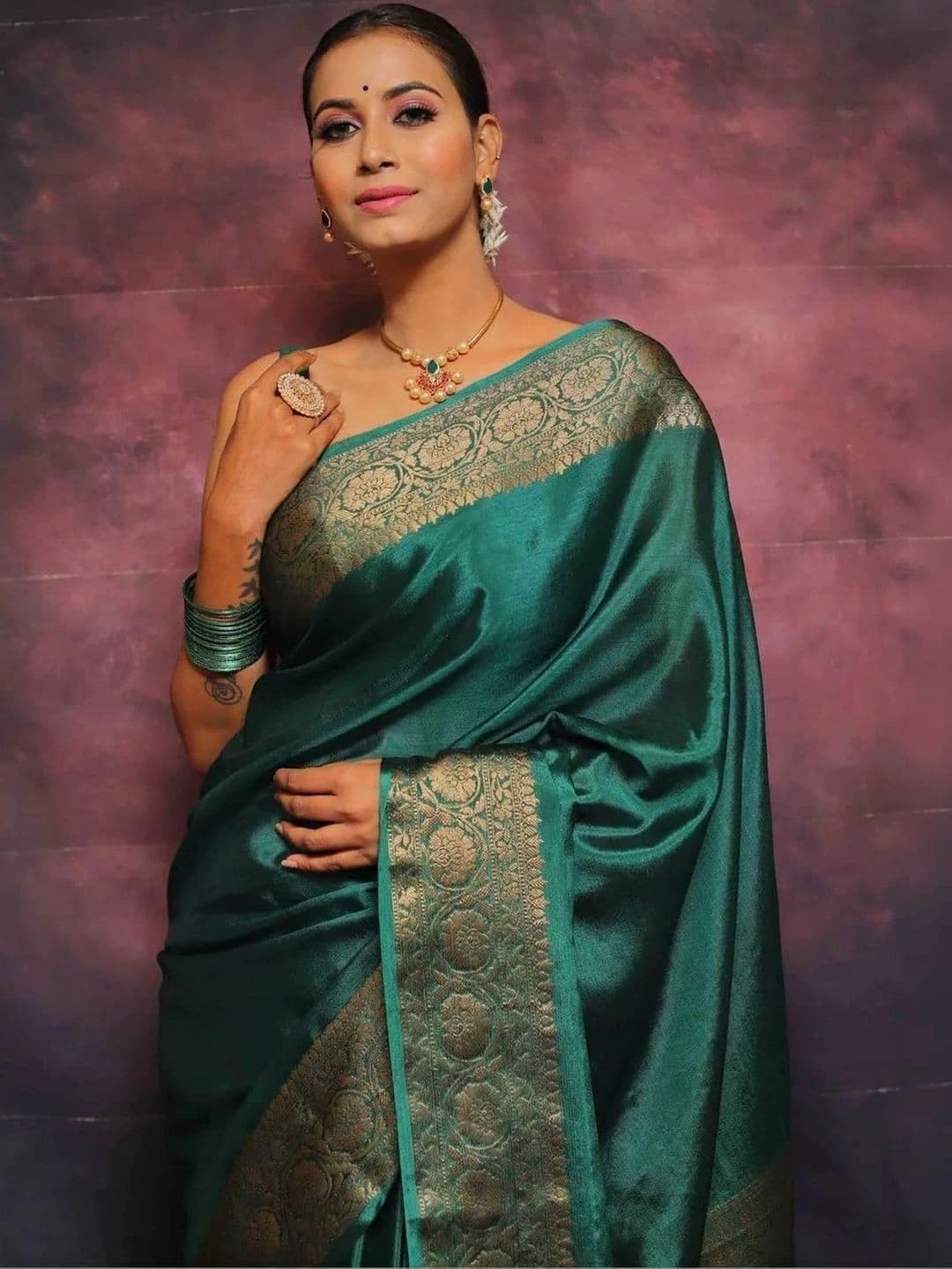 Anokhi Attire Woven Design Zari Art Silk Banarasi Saree thumbnail 3