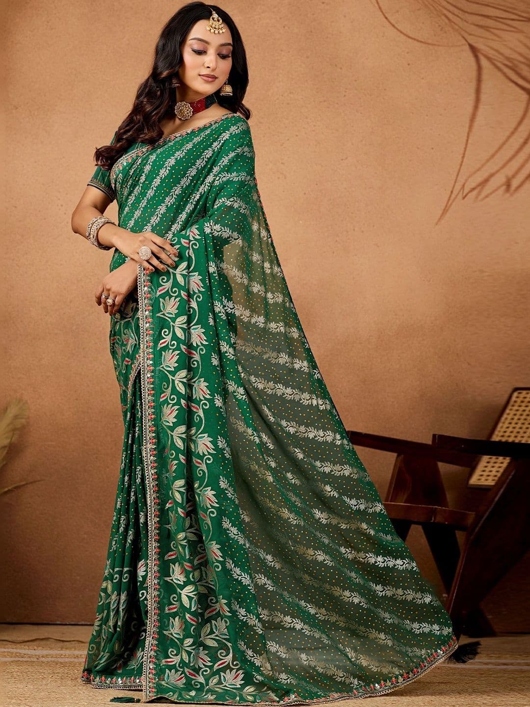 Nayanthara Trends Paisley Embroidered Poly Georgette Designer Bandhani Saree thumbnail 2
