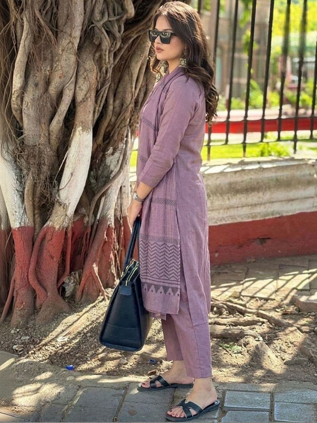 KALINI Women Regular Kurta with Trousers & With Dupatta thumbnail 2