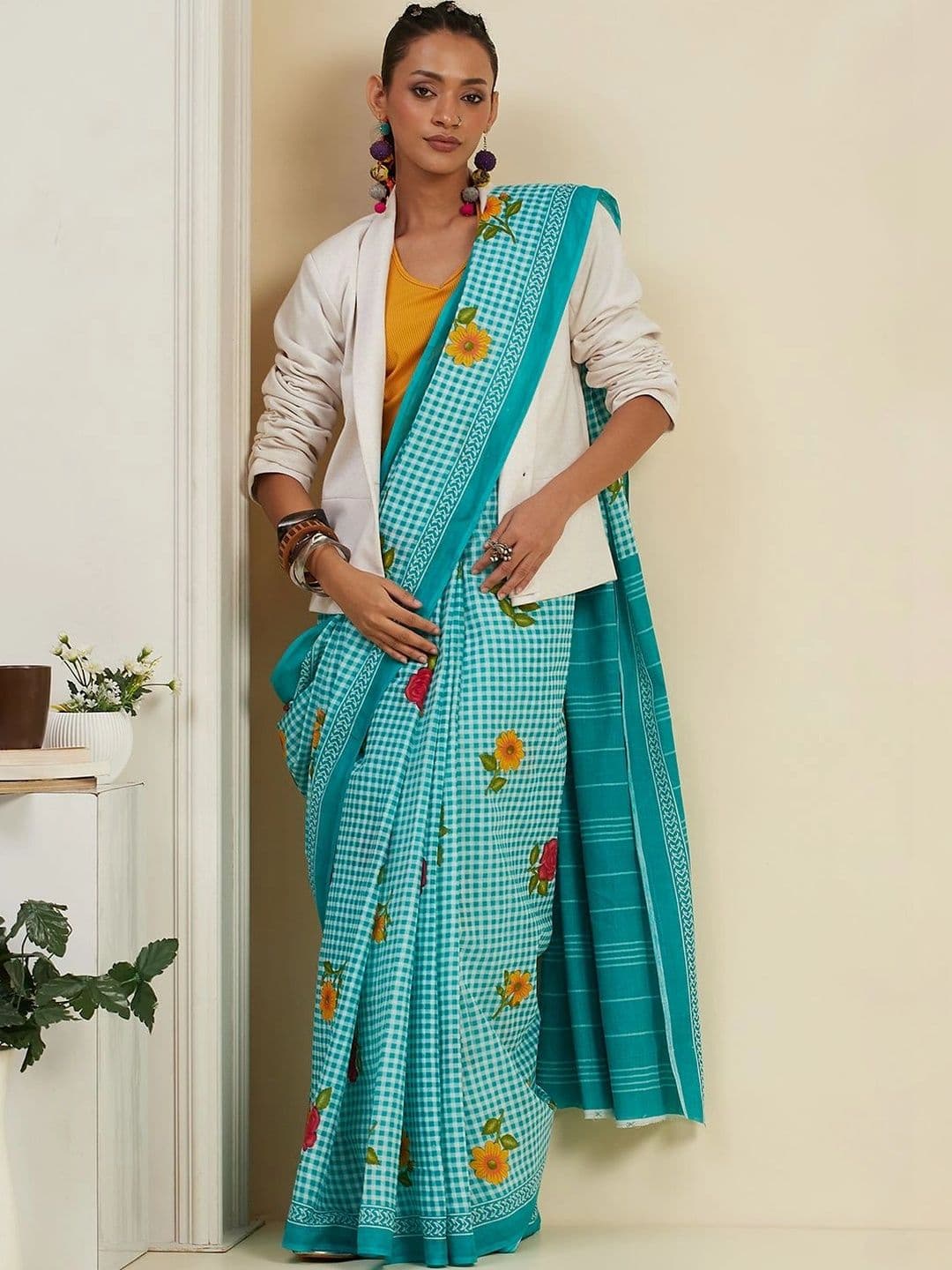 Garden Vareli Floral Pure Cotton Saree thumbnail 4