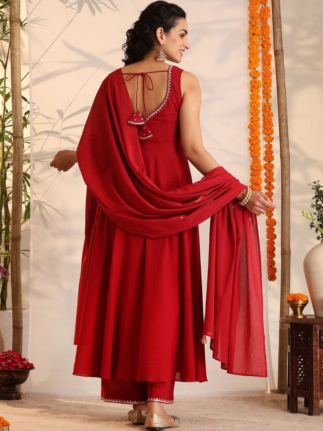 Khushal K Women Empire Thread Work Pure Cotton Kurta with Palazzos & With Dupatta thumbnail 7