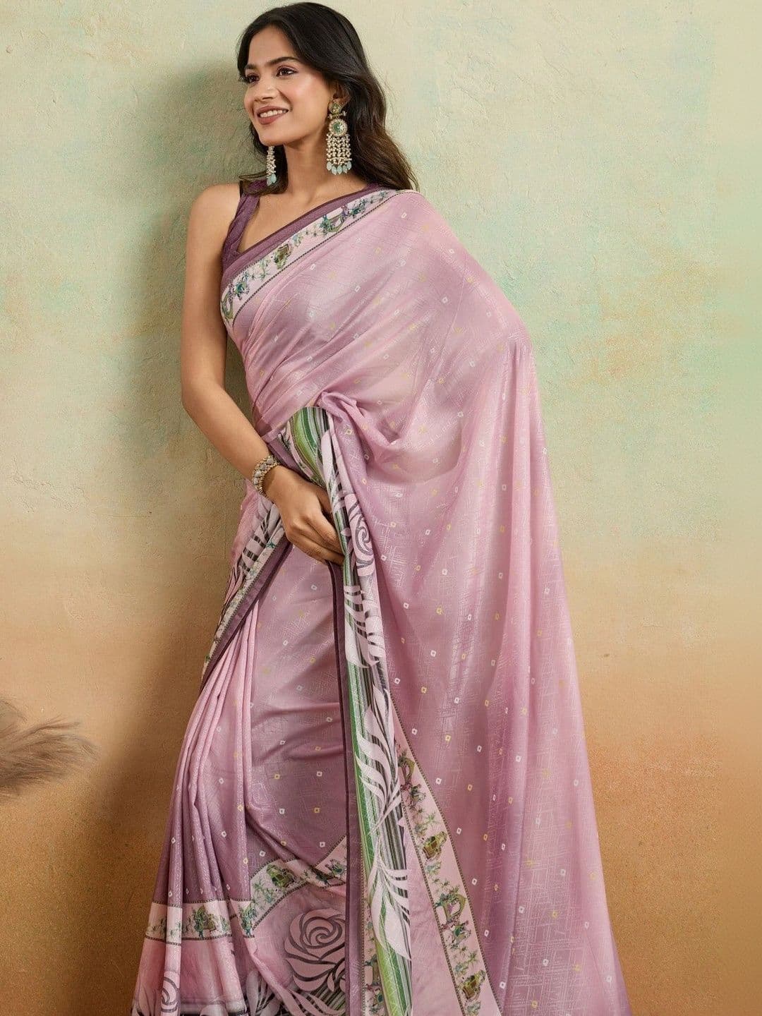 Mitera Floral Pure Crepe Saree thumbnail 3