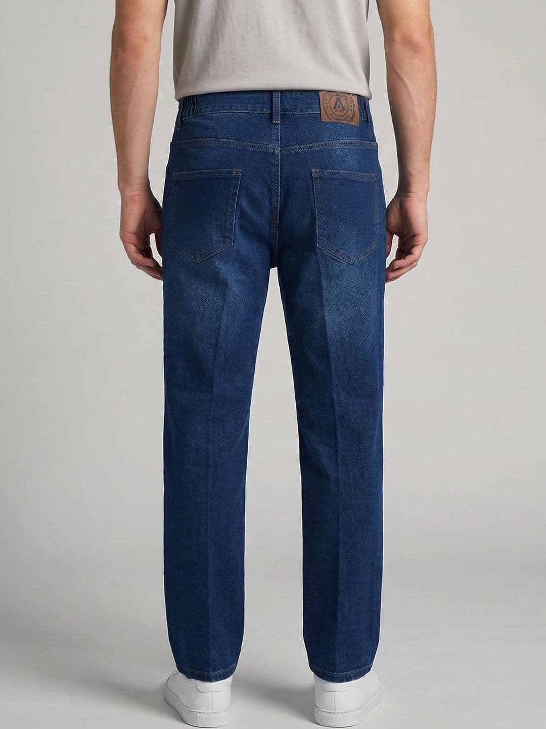 dolsia Men Straight Fit Mid-Rise Light Fade Stretchable Jeans thumbnail 7