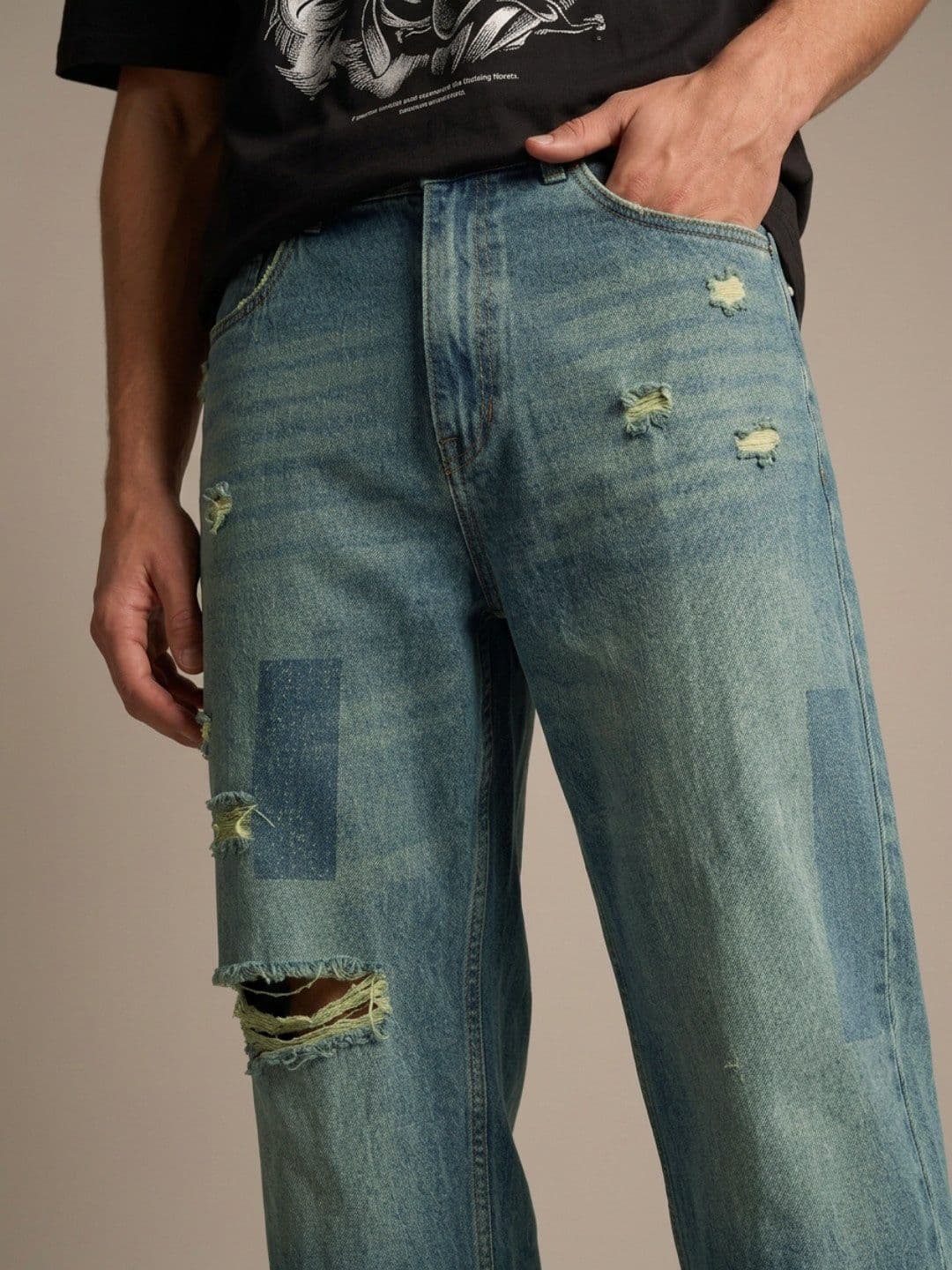 glitchez Men Barrel Fit Mildly Distressed Pure Cotton Heavy Fade Jeans thumbnail 3