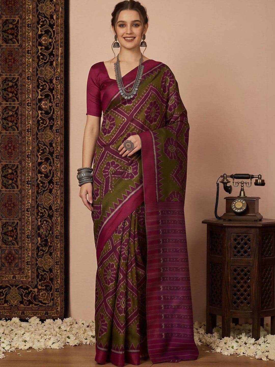 Anouk Ethnic Motifs Silk Blend Designer Ikat Saree - view 1