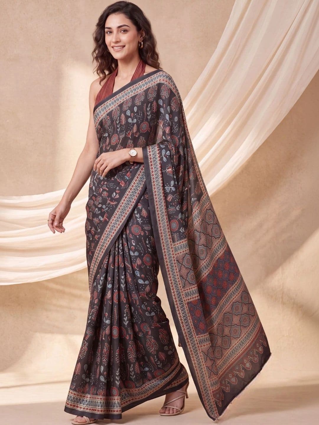PARVATI FABRICS LIMITED Silk Blend Block Print Saree thumbnail 3