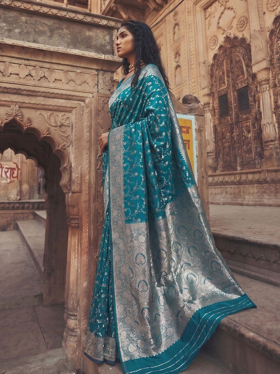 Dhaaga Ghar Floral Zari Silk Blend Designer Banarasi Saree thumbnail 5