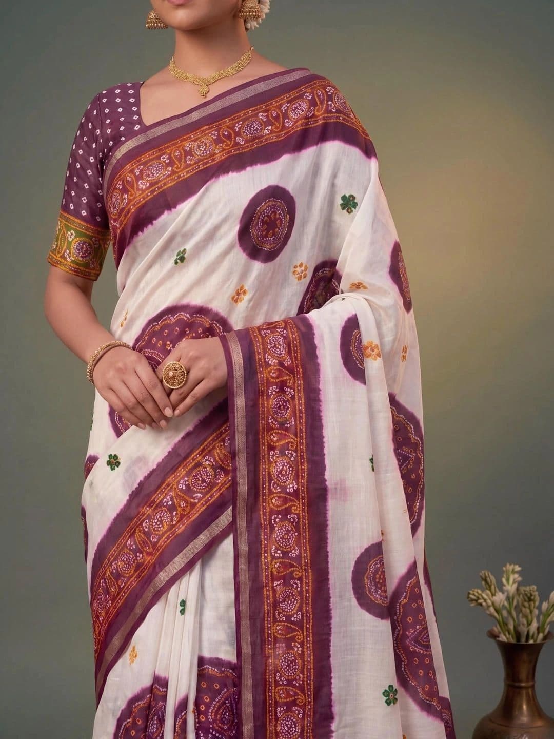 SAMANTHA Bandhani Zari Silk Blend Saree thumbnail 3