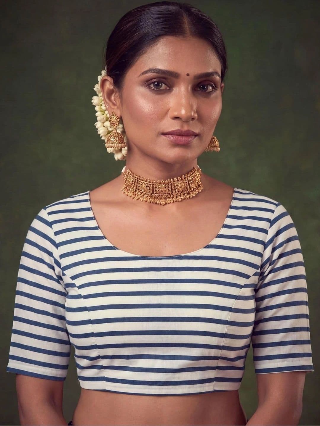 SAMANTHA Dabu Zari Silk Blend Saree thumbnail 6