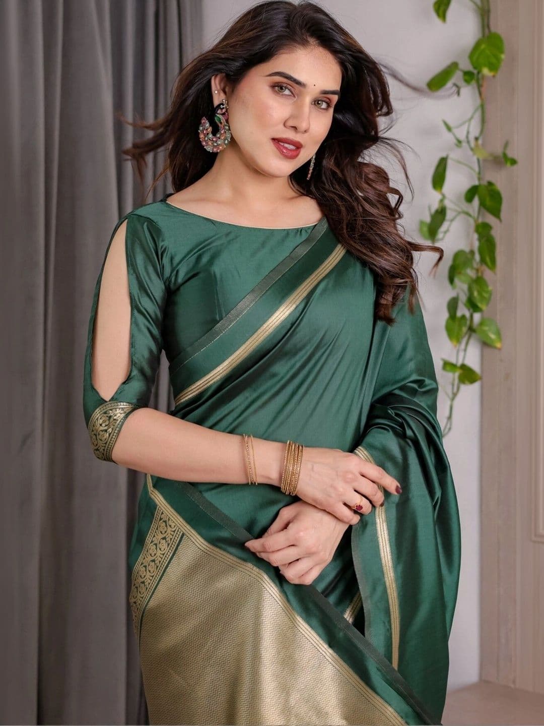 VS MALL Ethnic Motifs Zari Silk Cotton Banarasi Saree thumbnail 2