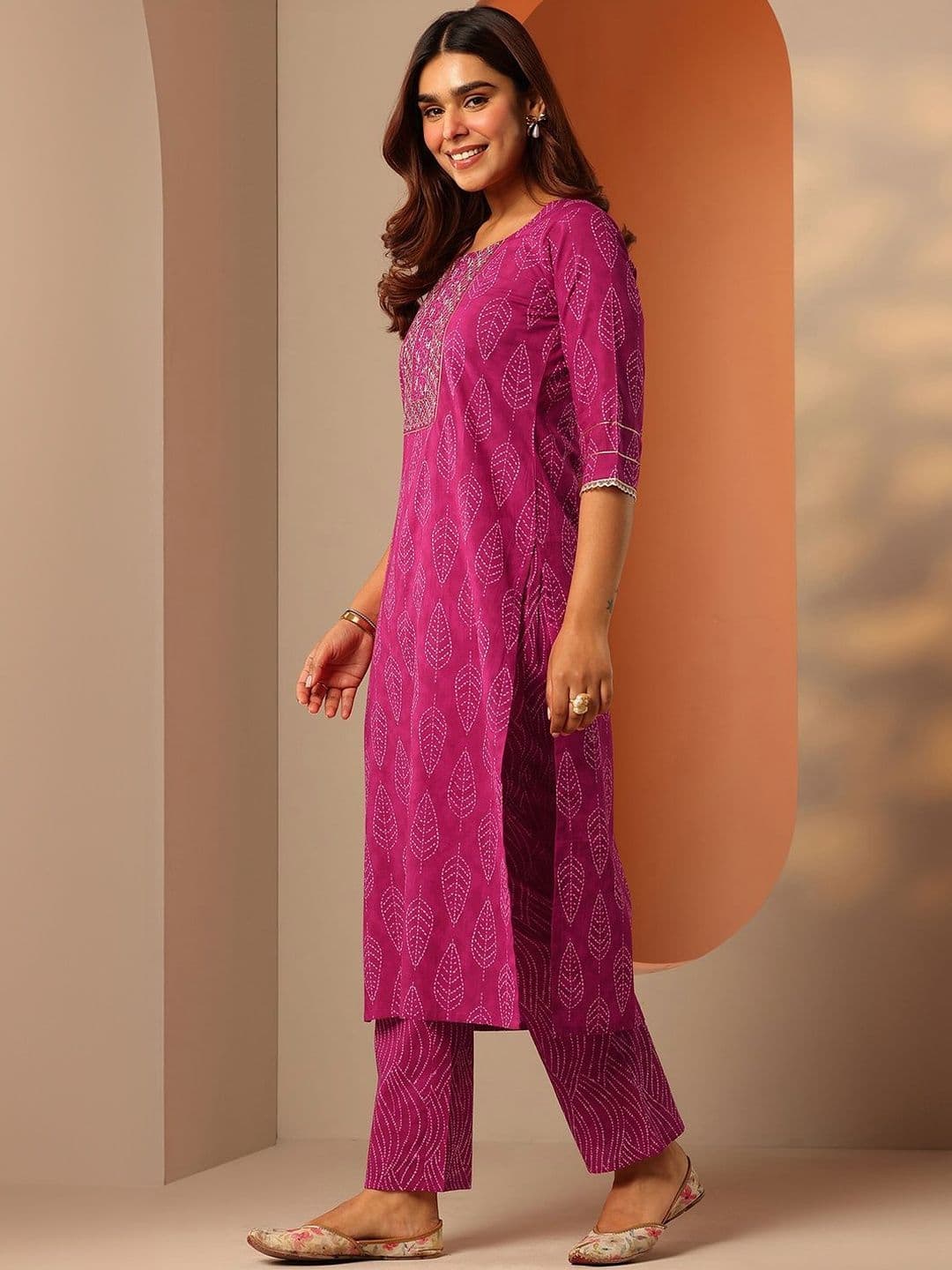 Libas Women Ethnic Motifs Printed Regular Kurta with Trousers thumbnail 5