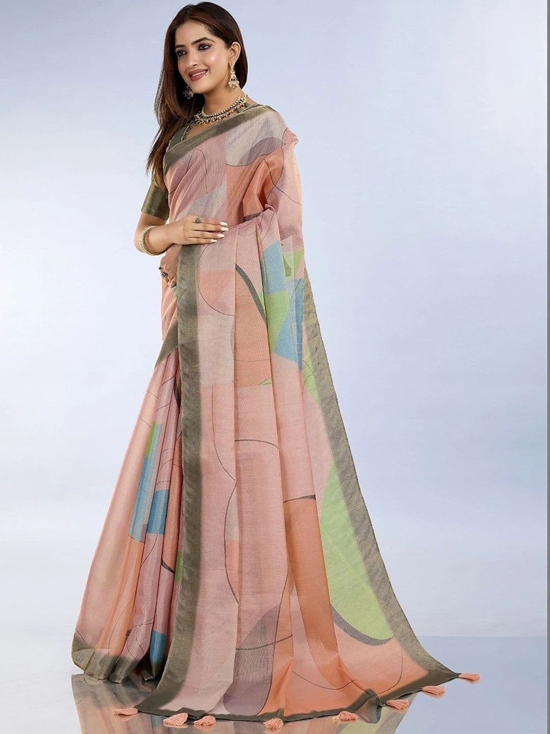 Kesarii Saree thumbnail 4