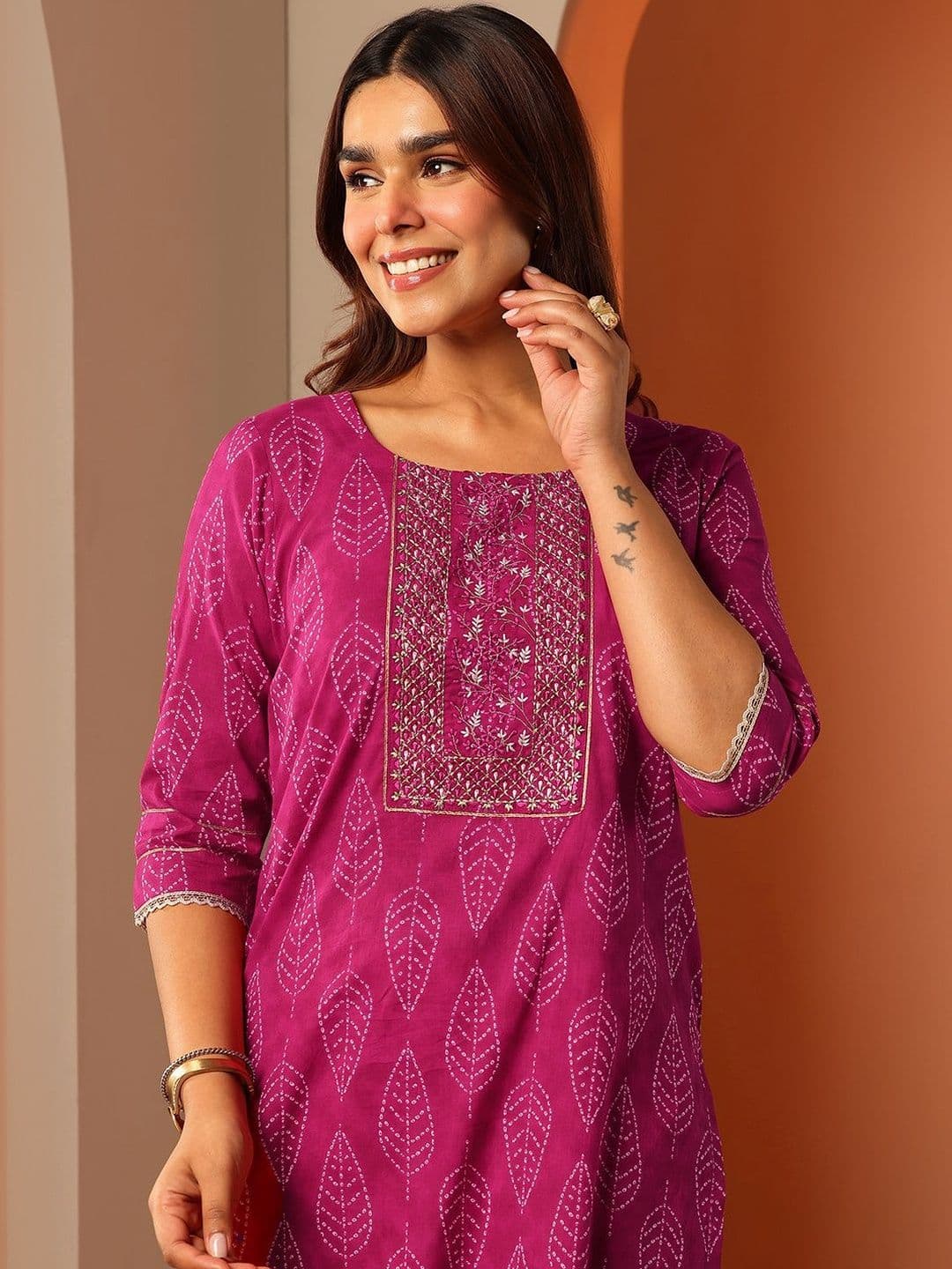 Libas Women Ethnic Motifs Printed Regular Kurta with Trousers thumbnail 4