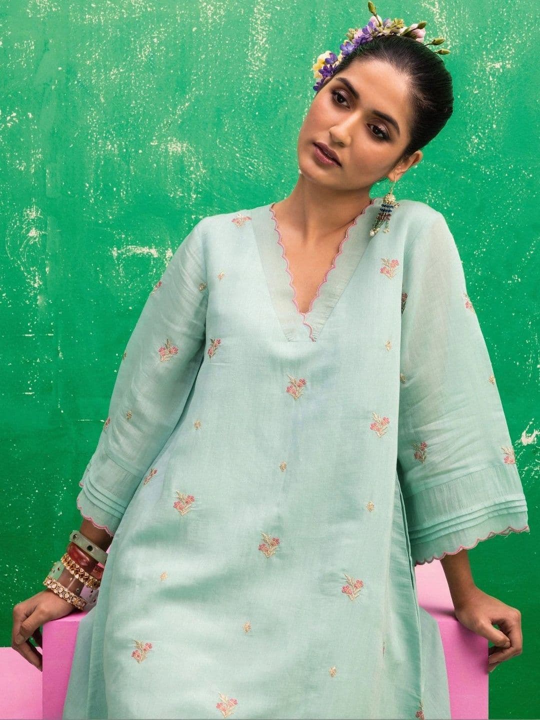 Libas Women Floral Embroidered V-Neck Thread Work Chanderi Cotton Straight Kurta thumbnail 4