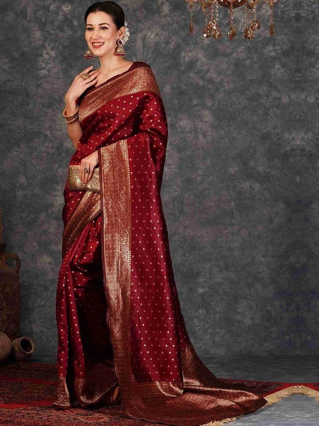 wearsquad Woven Design Zari Art Silk Banarasi Saree thumbnail 3
