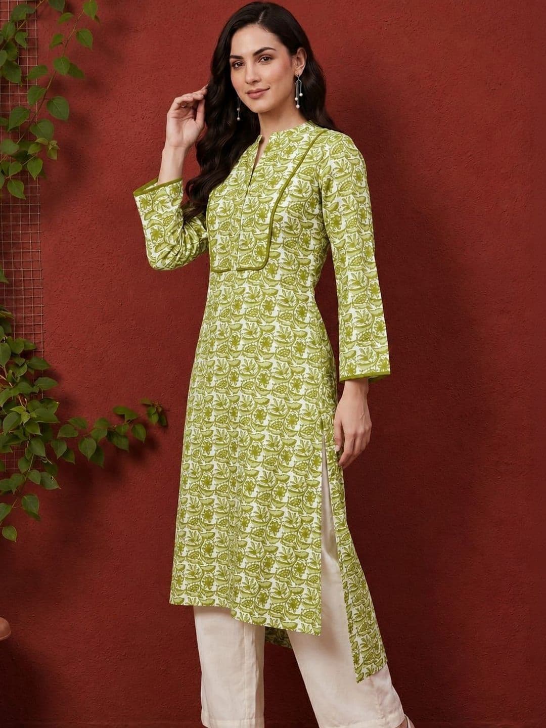 Anouk Women Floral Printed Kurta thumbnail 6