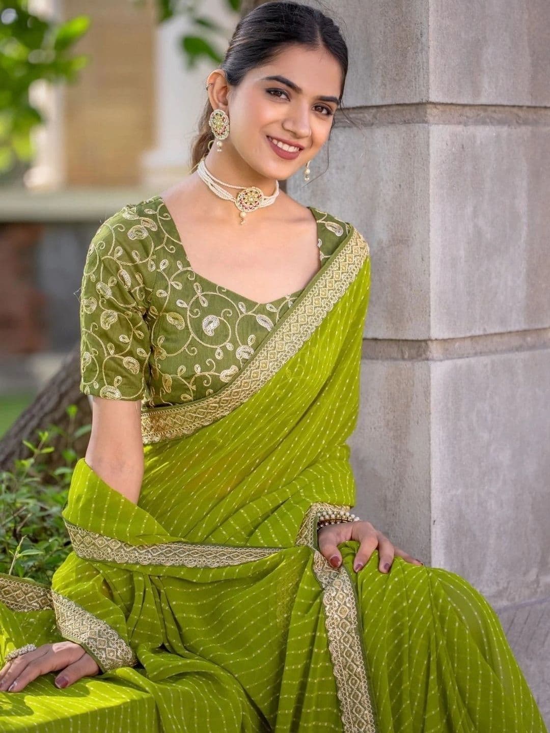 RENBRIZA Poly Georgette Saree thumbnail 4