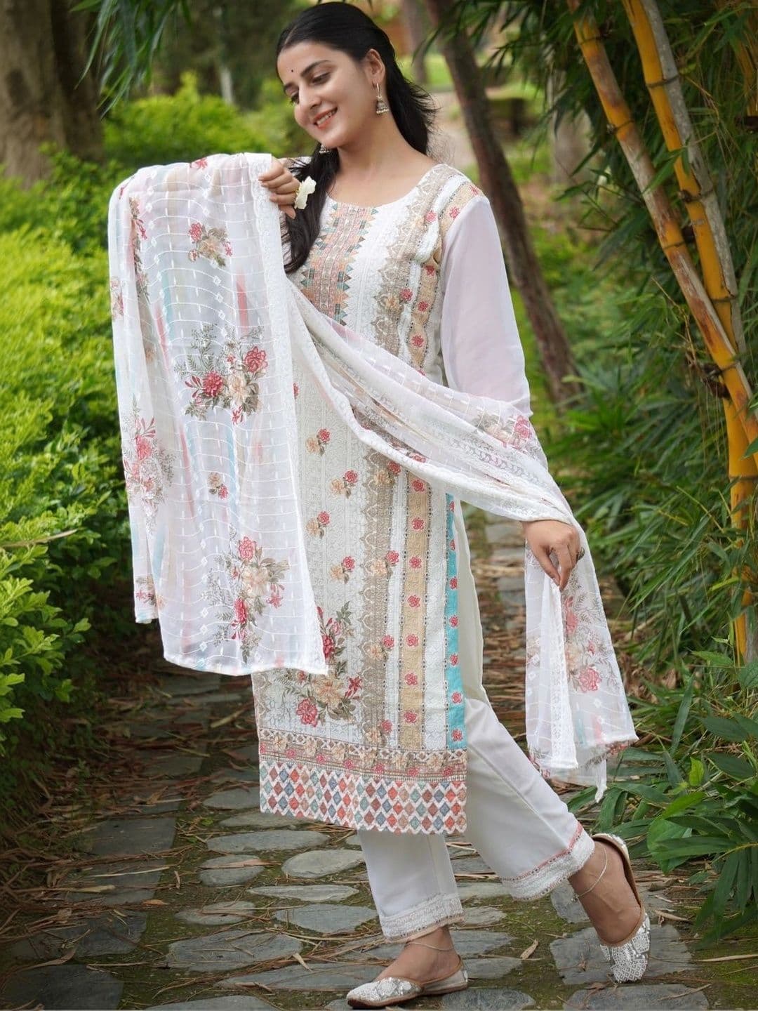 Geetha Creation Women Silk Georgette thumbnail 4