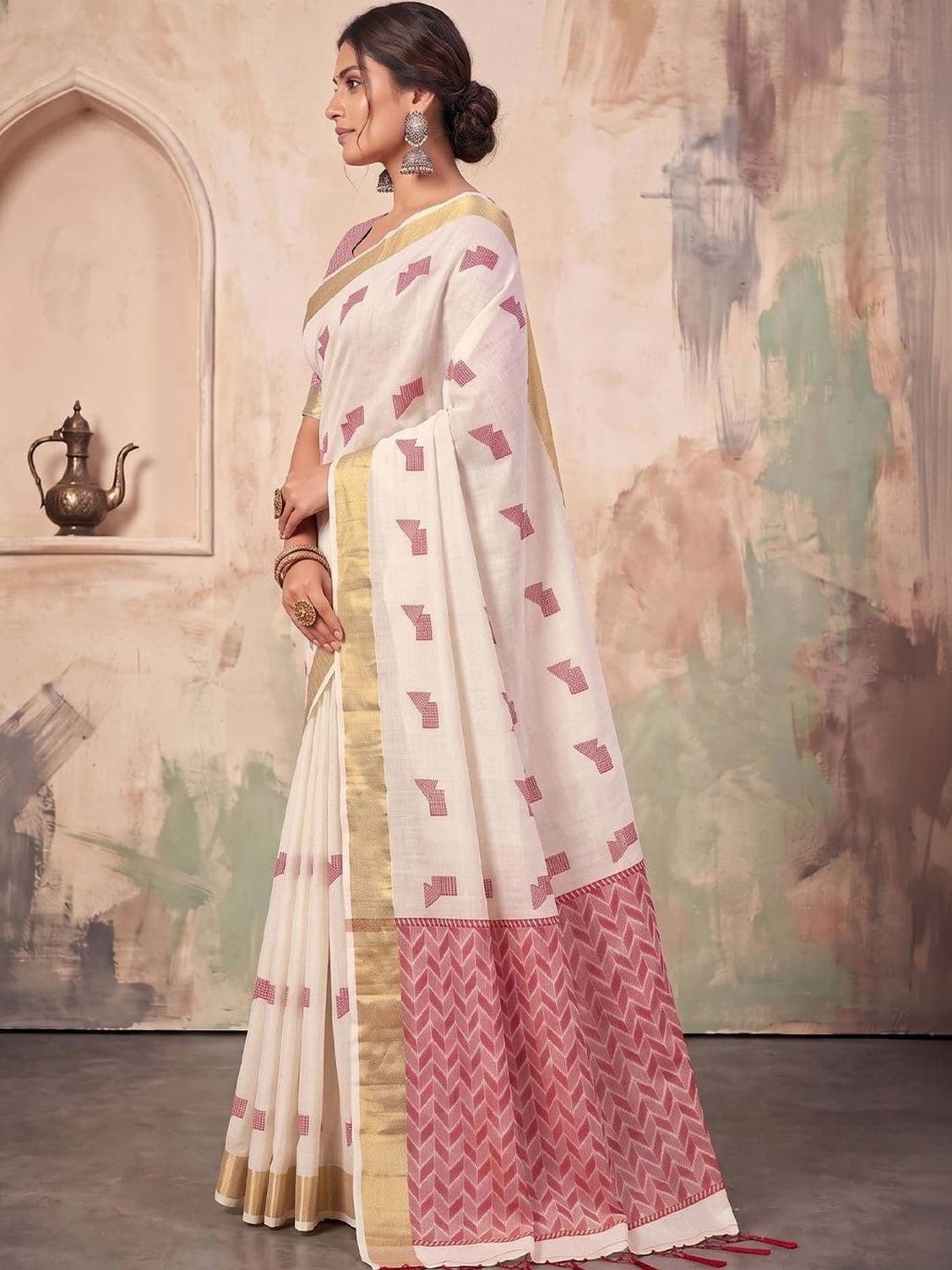 Dhaaga Ghar Woven Design Linen Blend Designer Saree thumbnail 2