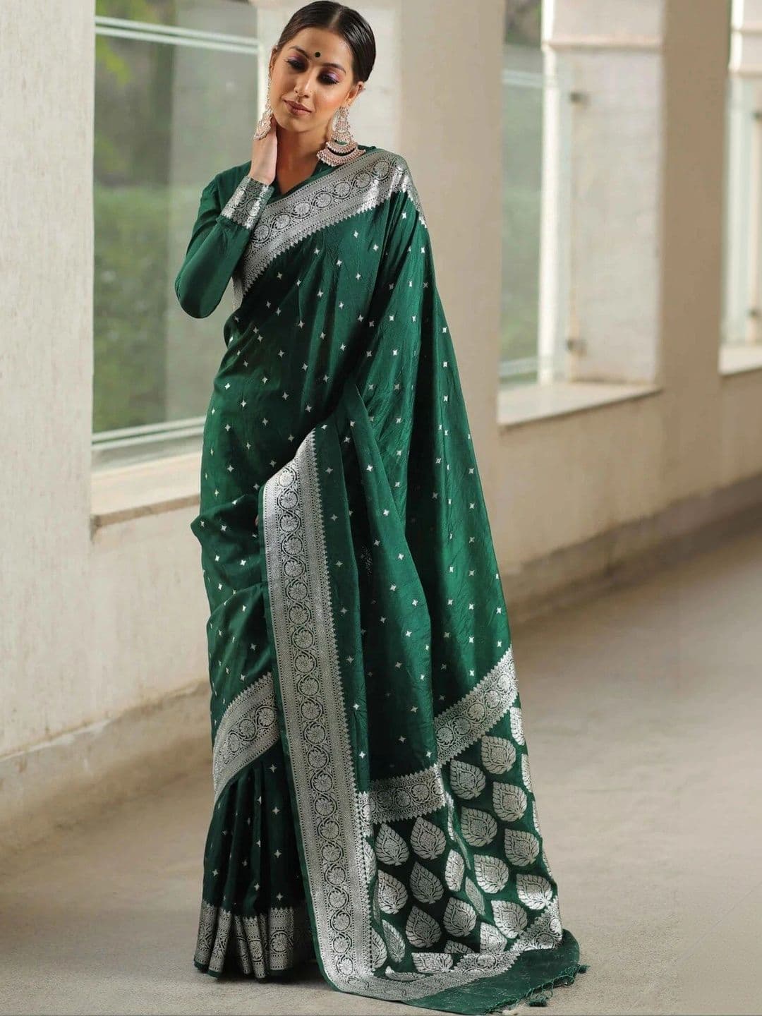 VS MALL Ethnic Motifs Zari Banarasi Saree thumbnail 5