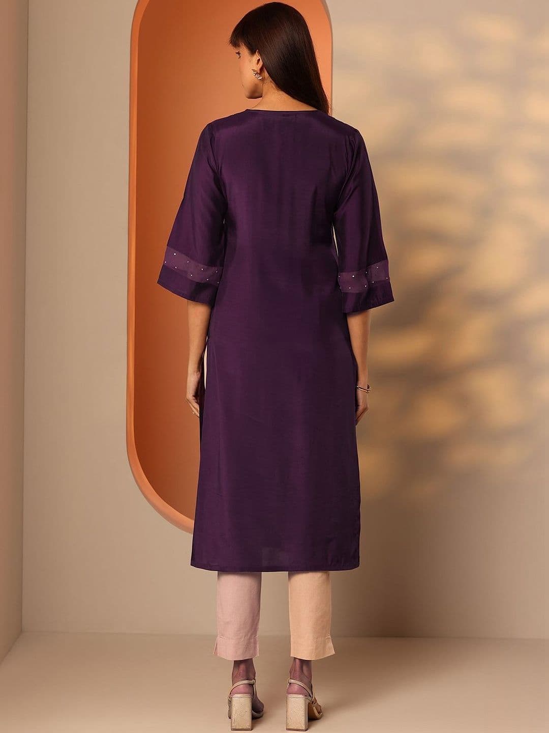 Libas Women Burgundy Embroideredstraight Kurta thumbnail 3