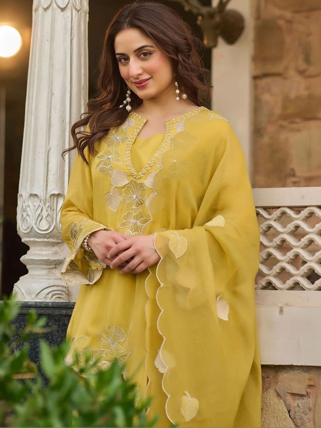 HERE&NOW Women Ethnic Motifs Embroidered Regular Thread Work Kurta with Palazzos & With Dupatta thumbnail 2