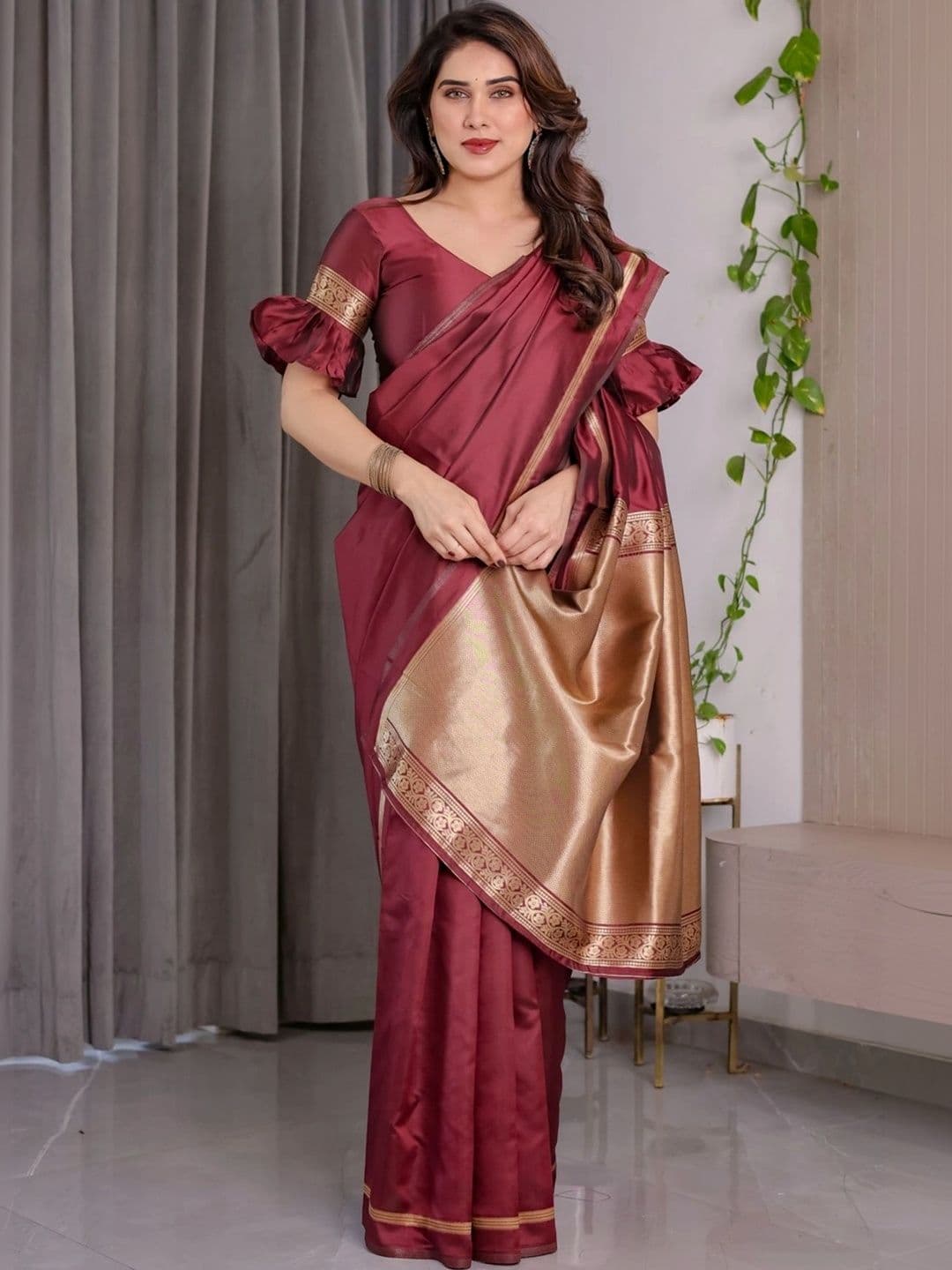 VS MALL Ethnic Motifs Zari Silk Cotton Banarasi Saree thumbnail 3
