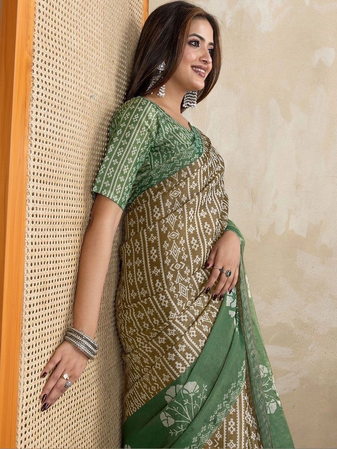 Kesarii Saree thumbnail 6