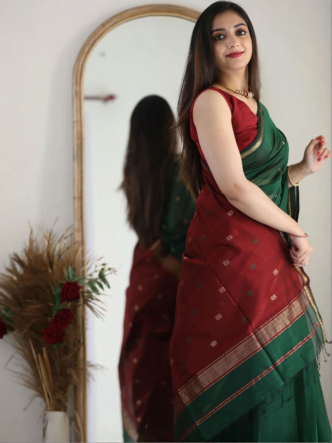 wearsquad Zari Art Silk Banarasi Saree thumbnail 3