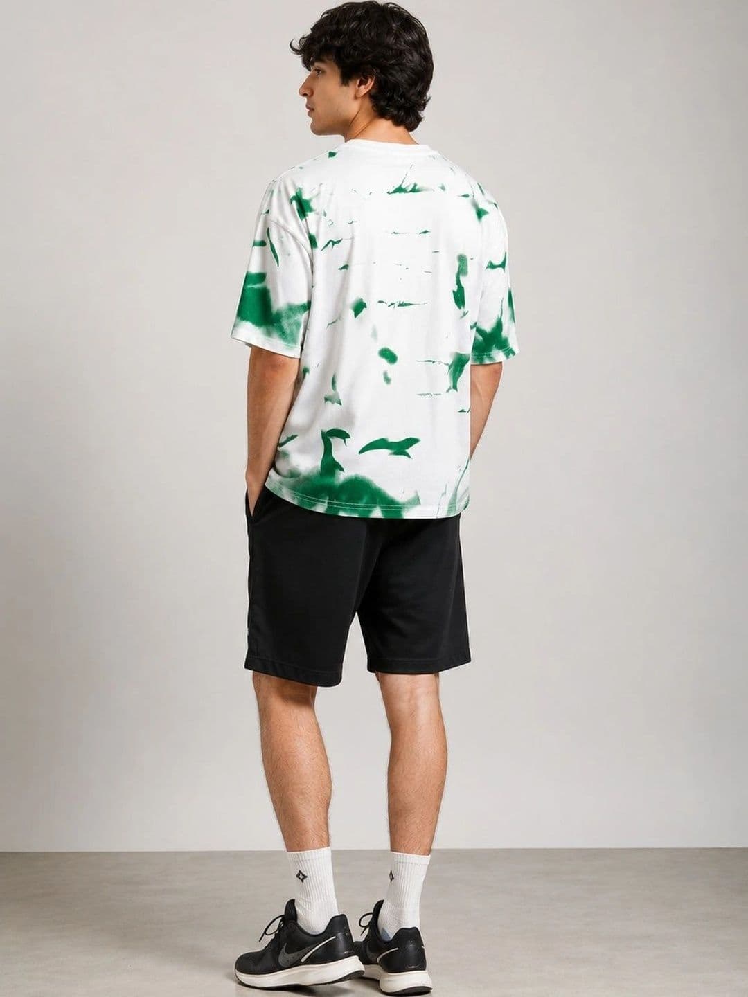 AEMA Men Oversized Tie and Dye T-shirt thumbnail 3