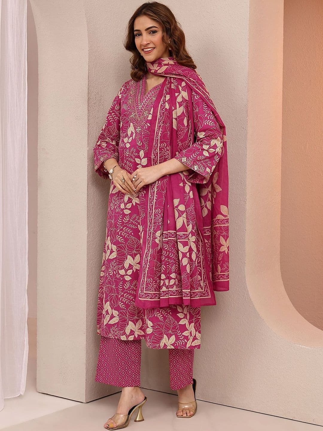 Libas Women Floral Printed Regular Mirror Work Kurta with Trousers & With Dupatta thumbnail 3