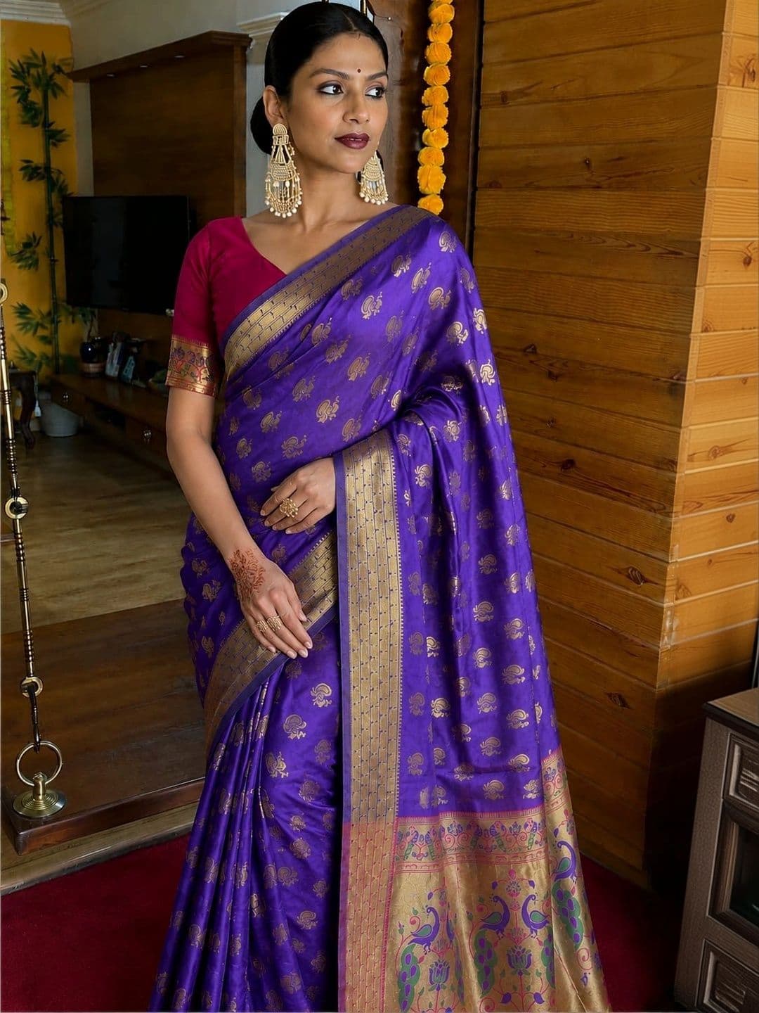 Moda Rapido Woven Design Zari Art Silk Designer Banarasi Saree thumbnail 3