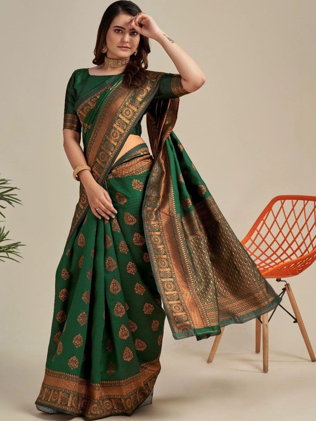 VS MALL Ethnic Motifs Zari Banarasi Saree thumbnail 2